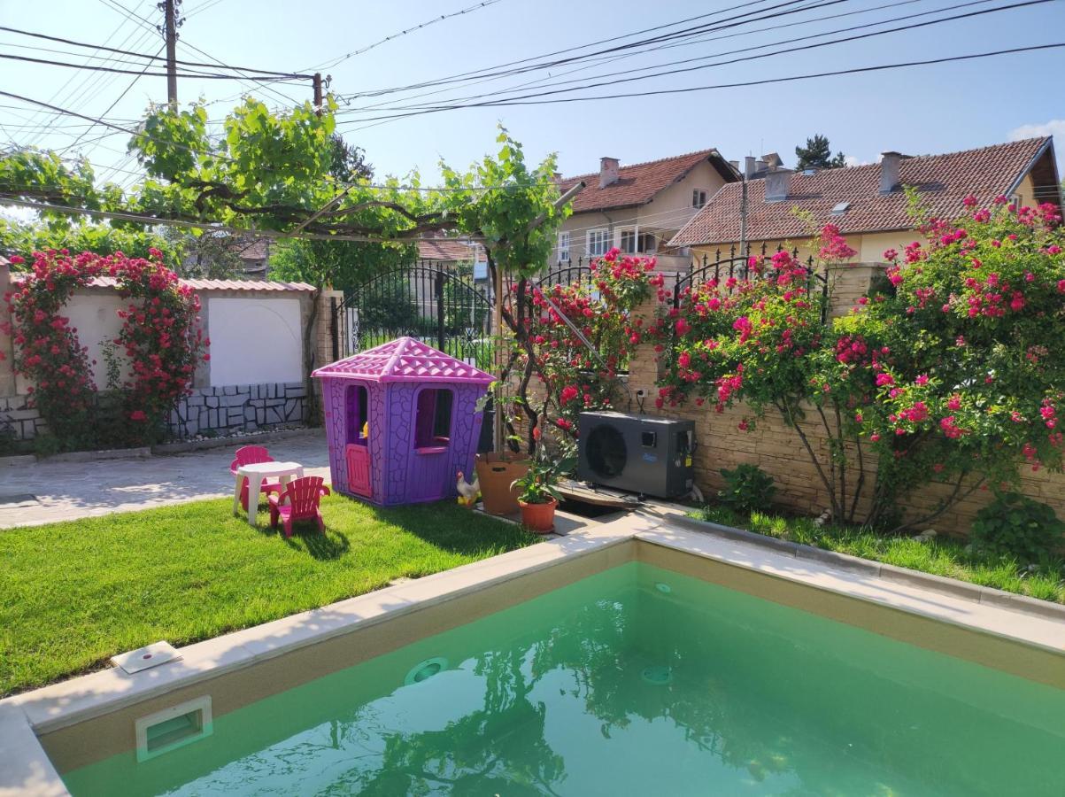 Family Hotel Velevi Velingrad Exterior foto